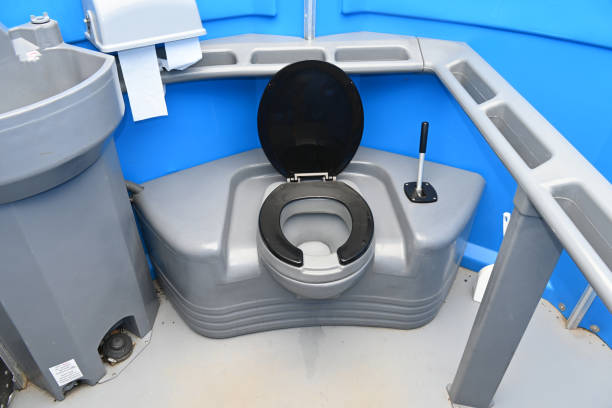 Portable Toilet Options We Offer in Temple Hills, MD